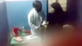 সেক্স আগে, চতুর মেয়ে তার বোকার বাংলাদেশি ইমু সেক্স ভিডিও এবং ব্রা বন্ধ গ্রহণ