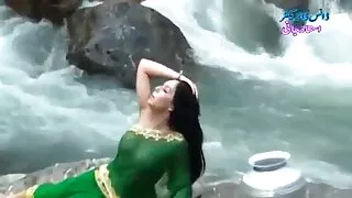 অল্পবয়স্ক মানুষ সহজে বাংলাদেশি ভিডিও এক্স পোজ এবং হার্ডকোর একটি চতুর দুশ্চরিত্রা